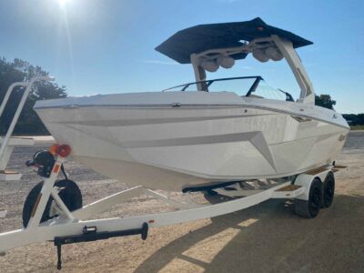 2027 Tige Z3 Wake/Surf Boat