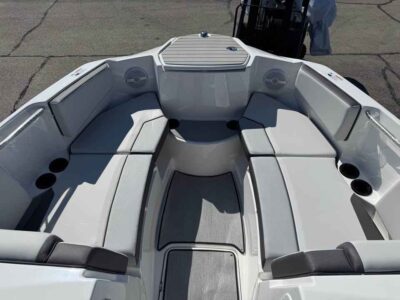 2027 Yamaha Boat AR220 Jet Boat (YB271H627)