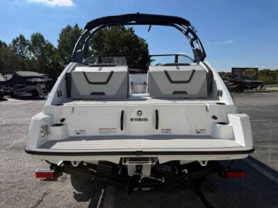 2027 Yamaha Boat AR220 Jet Boat (YB271H627)