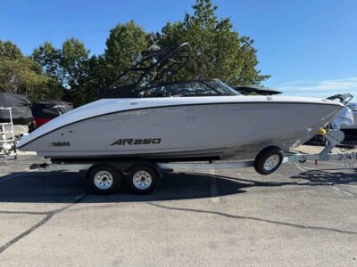 2027 Yamaha Boat AR250 Jet Boat (YB185G627)