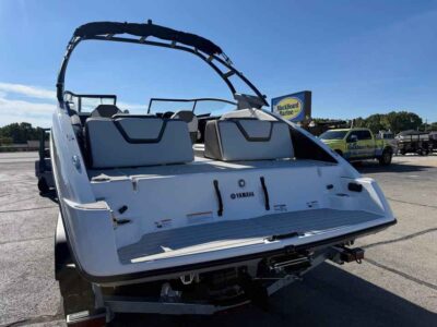 2027 Yamaha Boat AR250 Jet Boat (YB185G627)