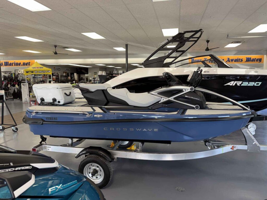 2027 Yamaha Waverunner CROSSWAVE PWC (YW152G627)