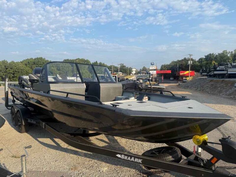 2027 SeaArk PROCAT 240 Fishing Boat