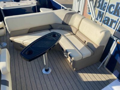 2027 SunCatcher SELECT 322RF Pontoon Boat