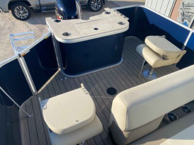 2027 SunCatcher SELECT 322RF Pontoon Boat