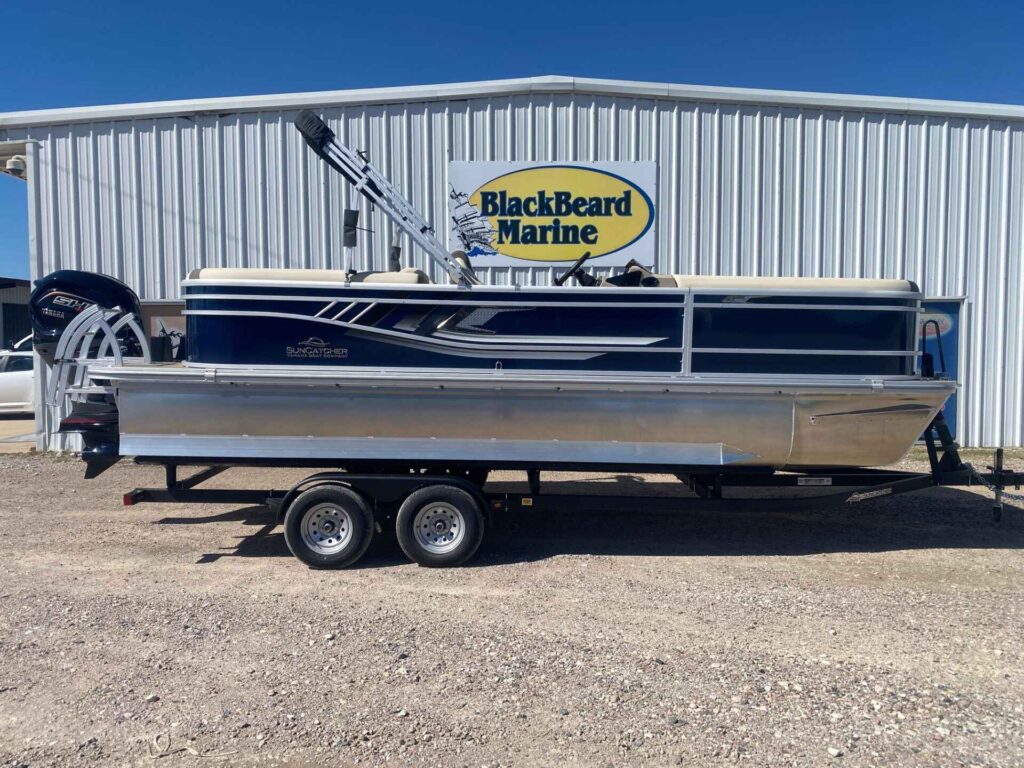 2027 SunCatcher SELECT 322RC Pontoon Boat
