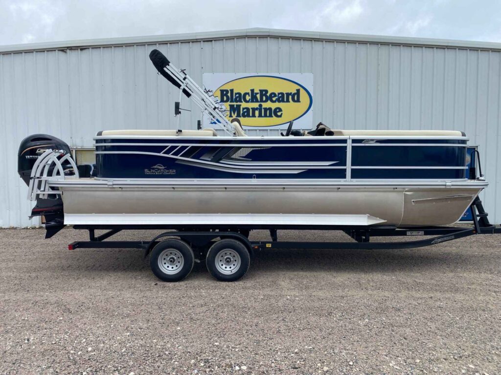 2027 SunCatcher SELECT 322RC Pontoon Boat
