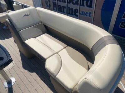 2027 SunCatcher SELECT 322RC Pontoon Boat
