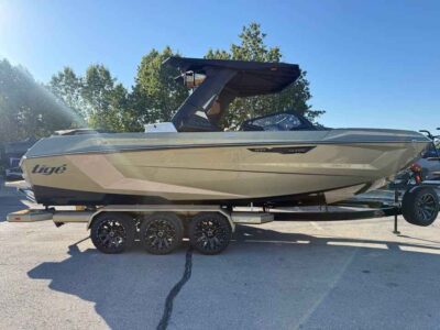 2027 Tige ULTRE 25ZX Wake/Surf Boat