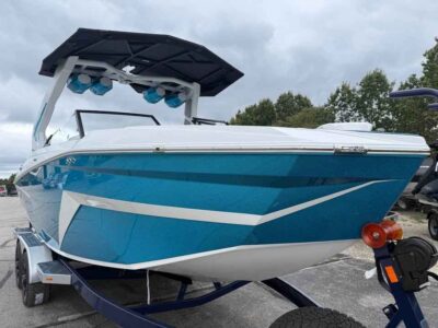 2027 Tige Z3 Wake/Surf Boat