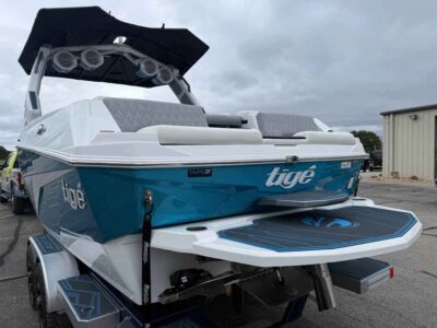 2027 Tige Z3 Wake/Surf Boat