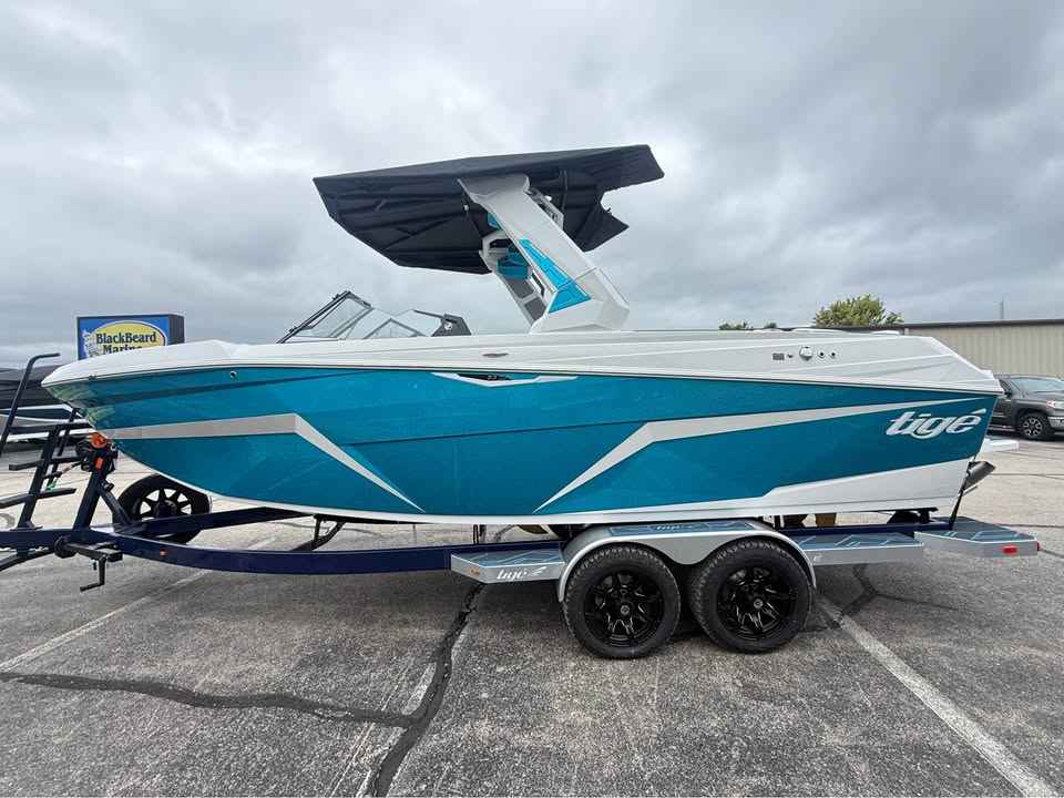 2027 Tige Z3 Wake/Surf Boat
