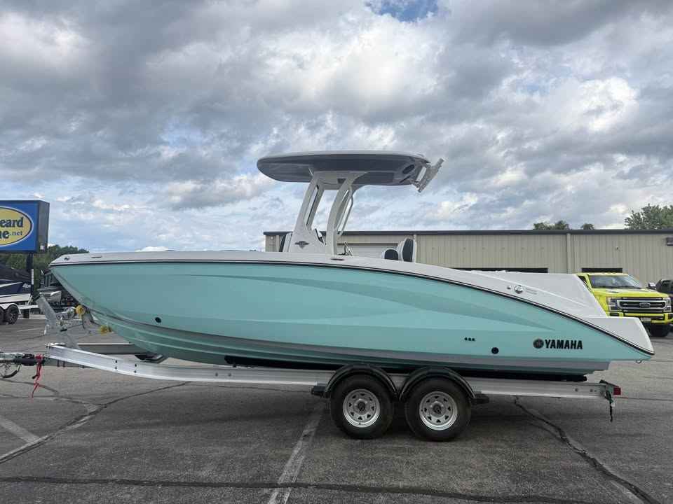 2027 Yamaha Boat 255 FSH SPORT H Jet Boat