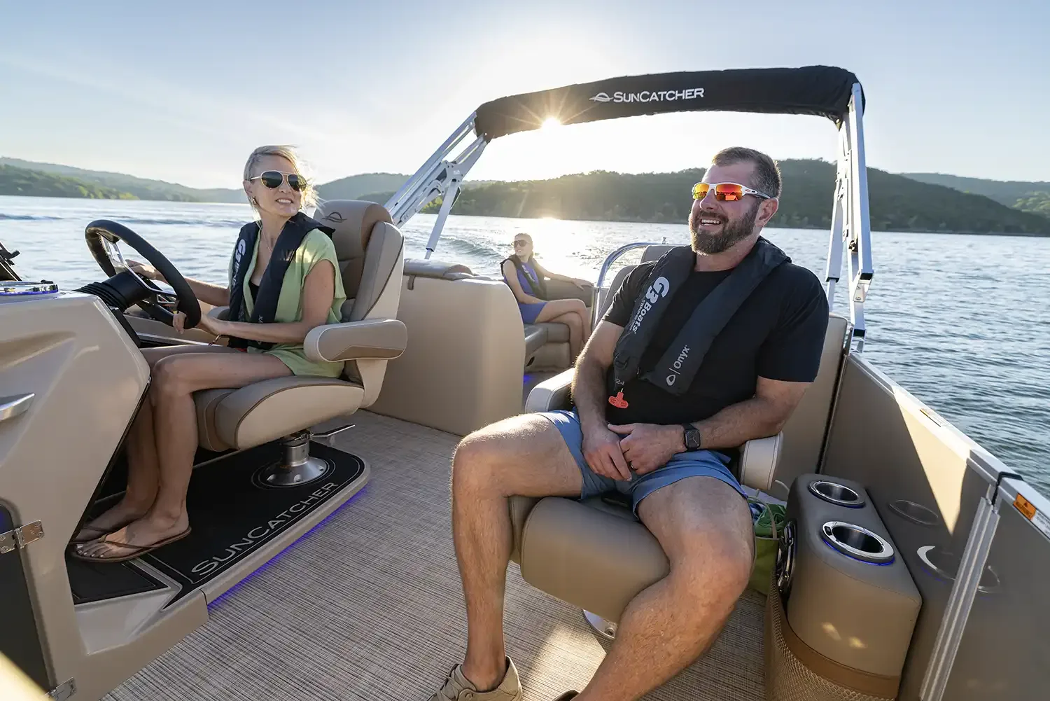 SunCatcher Elite pontoon